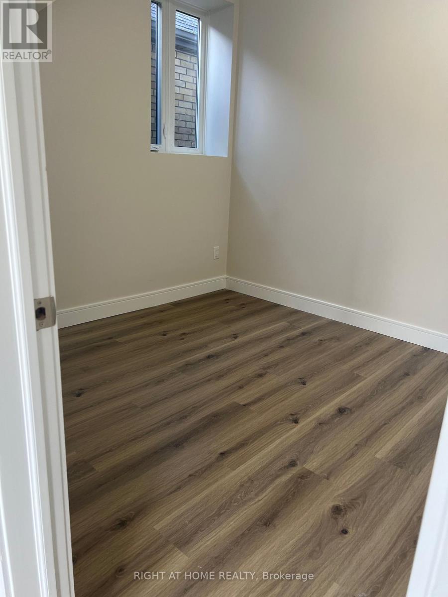 2 - 32 Cadorna Avenue, Toronto, Ontario  M4J 3W8 - Photo 2 - E12478096