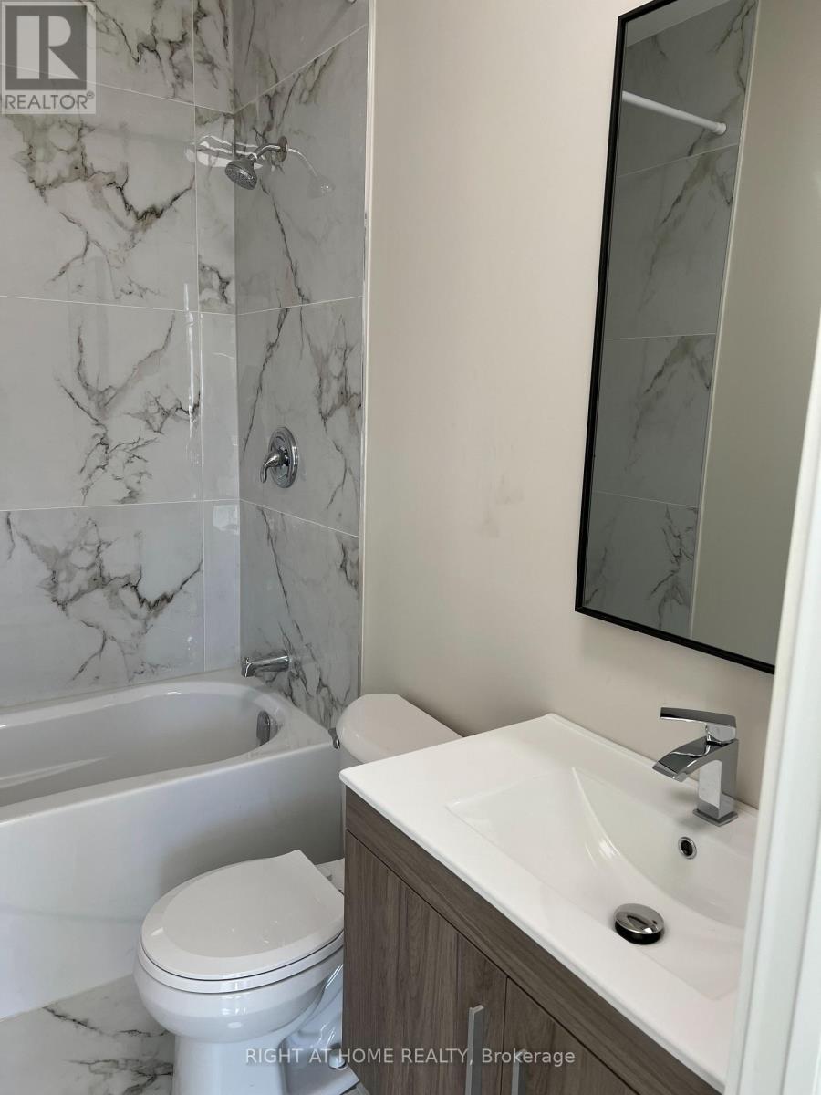 2 - 32 Cadorna Avenue, Toronto, Ontario  M4J 3W8 - Photo 6 - E12478096