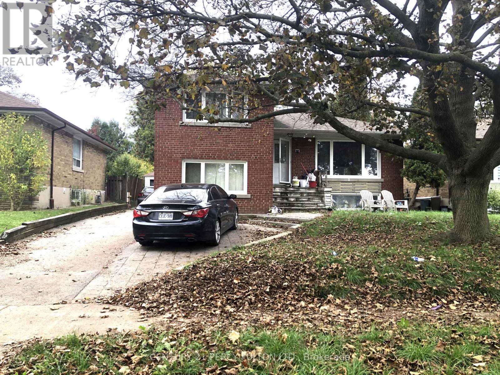 22 PERIVALE CRESCENT, Toronto, Ontario