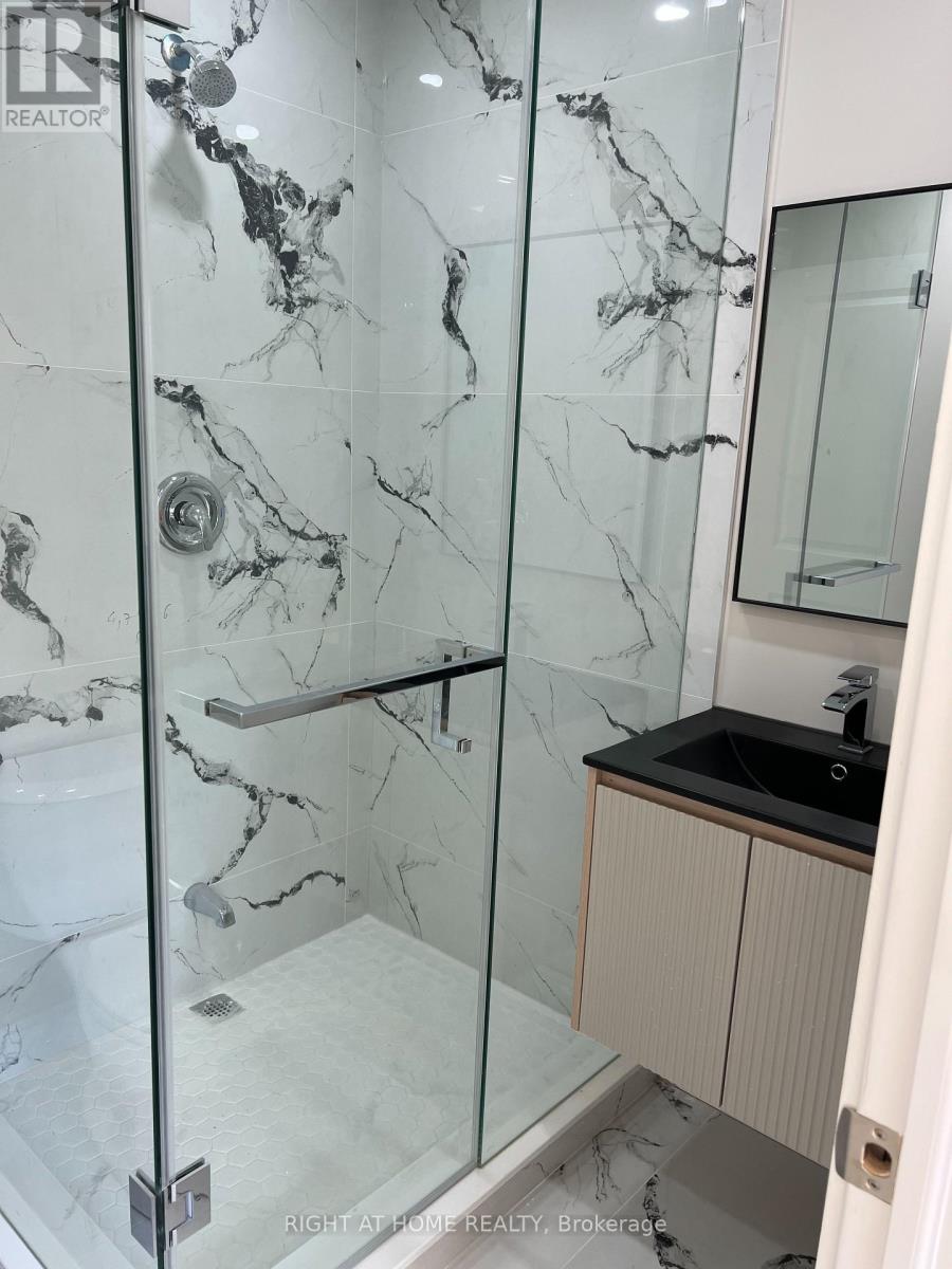 3 - 32 Cadorna Avenue, Toronto, Ontario  M4J 3W8 - Photo 11 - E12478166