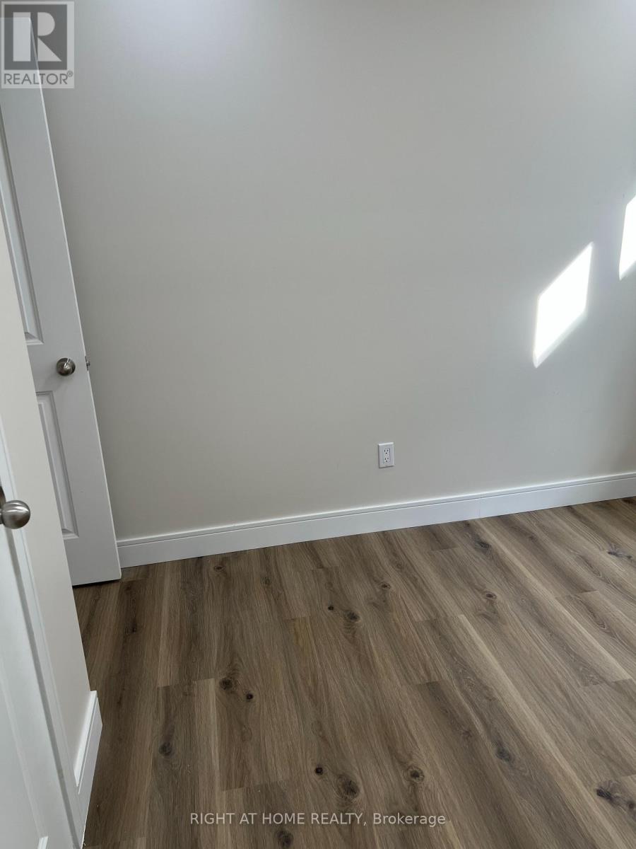3 - 32 Cadorna Avenue, Toronto, Ontario  M4J 3W8 - Photo 16 - E12478166
