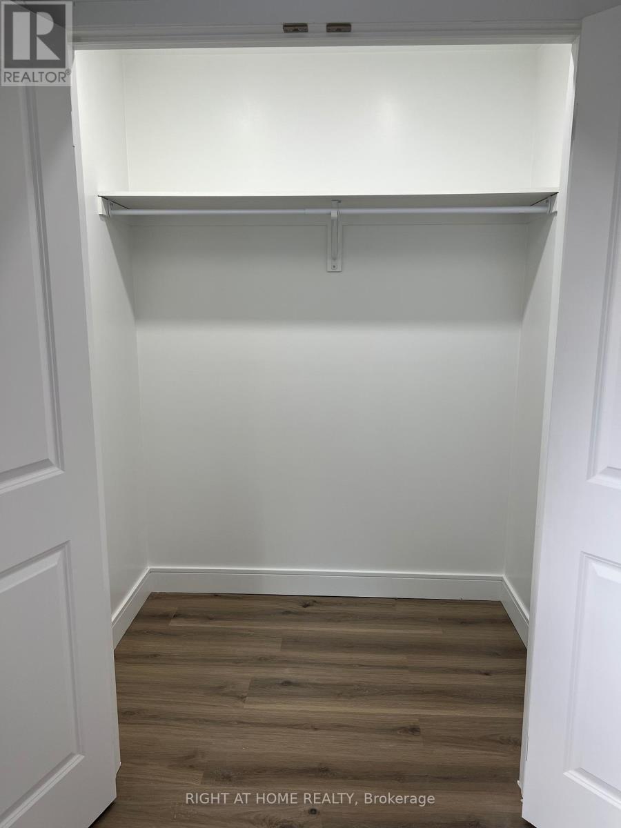 3 - 32 Cadorna Avenue, Toronto, Ontario  M4J 3W8 - Photo 5 - E12478166