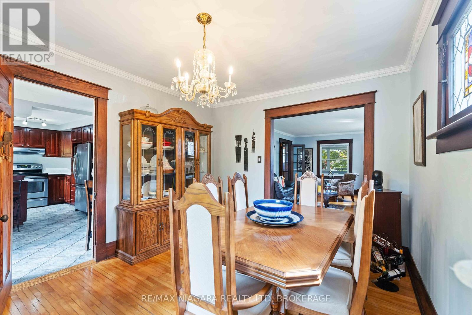 5761 Prince Edward Avenue, Niagara Falls, Ontario  L2G 5J4 - Photo 12 - X12478301