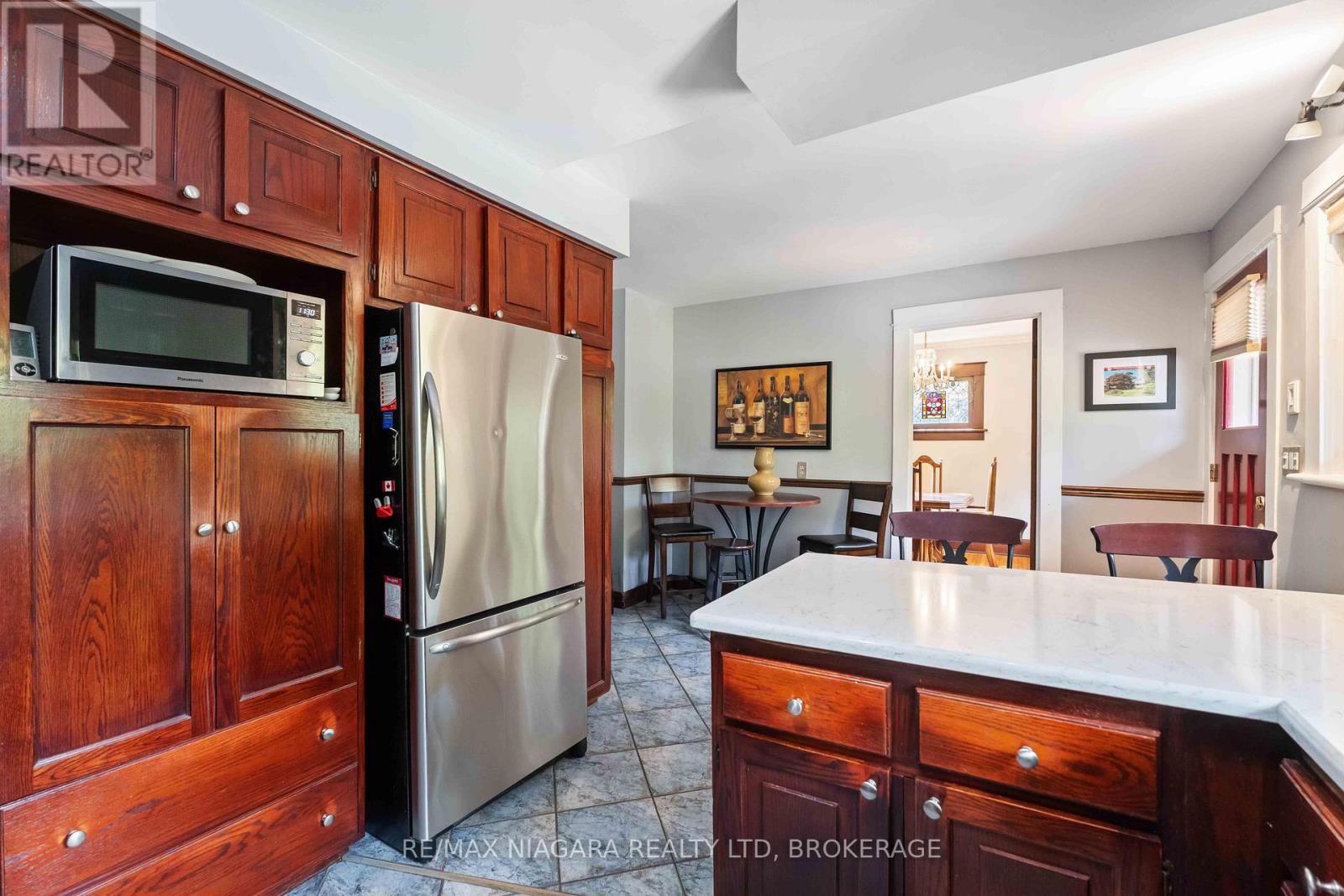 5761 Prince Edward Avenue, Niagara Falls, Ontario  L2G 5J4 - Photo 14 - X12478301