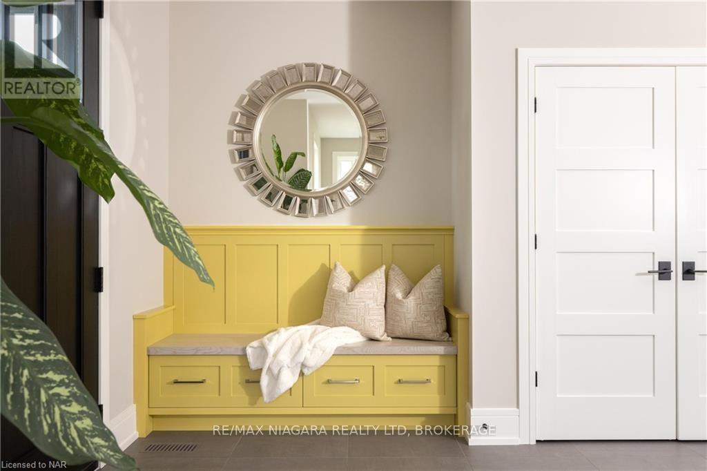 32 Breckenridge Boulevard, St. Catharines, Ontario  L2W 1A7 - Photo 10 - X12478334