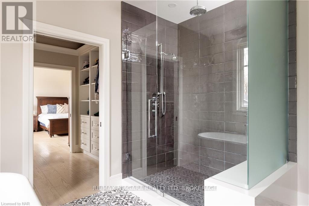 32 Breckenridge Boulevard, St. Catharines, Ontario  L2W 1A7 - Photo 27 - X12478334