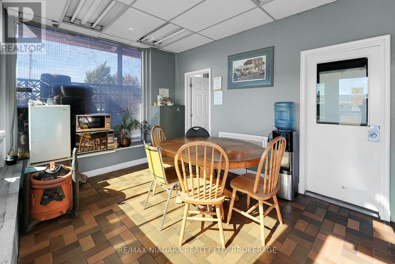 6499 Lundys Lane, Niagara Falls (Hospital), Ontario  L2G 1T9 - Photo 13 - X12478370