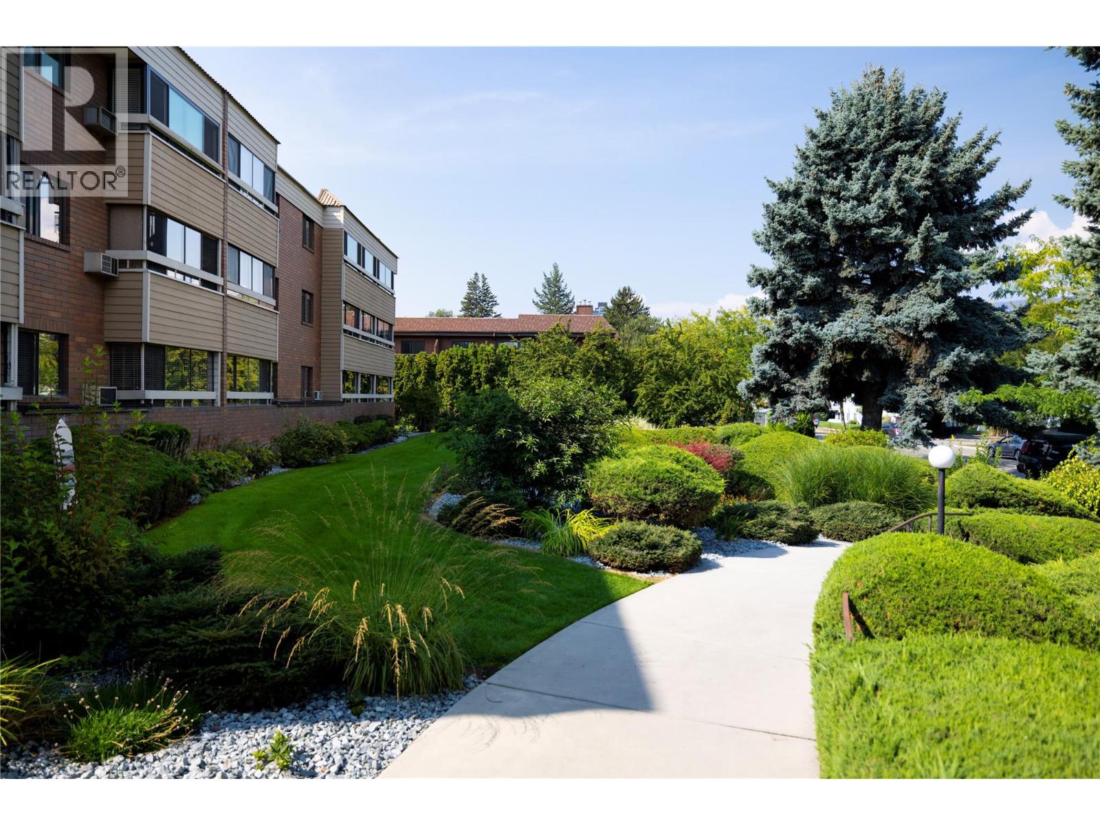 1035 Bernard Avenue Unit# 115, Kelowna, British Columbia
