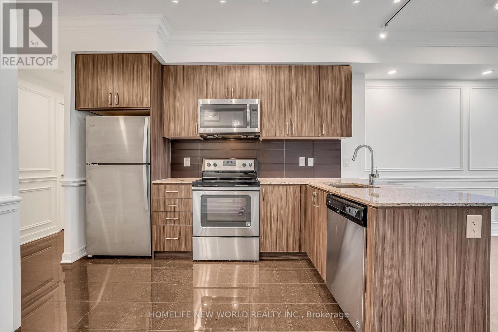 1004 - 9205 Yonge Street, Richmond Hill, Ontario  L4C 1V5 - Photo 10 - N12478024