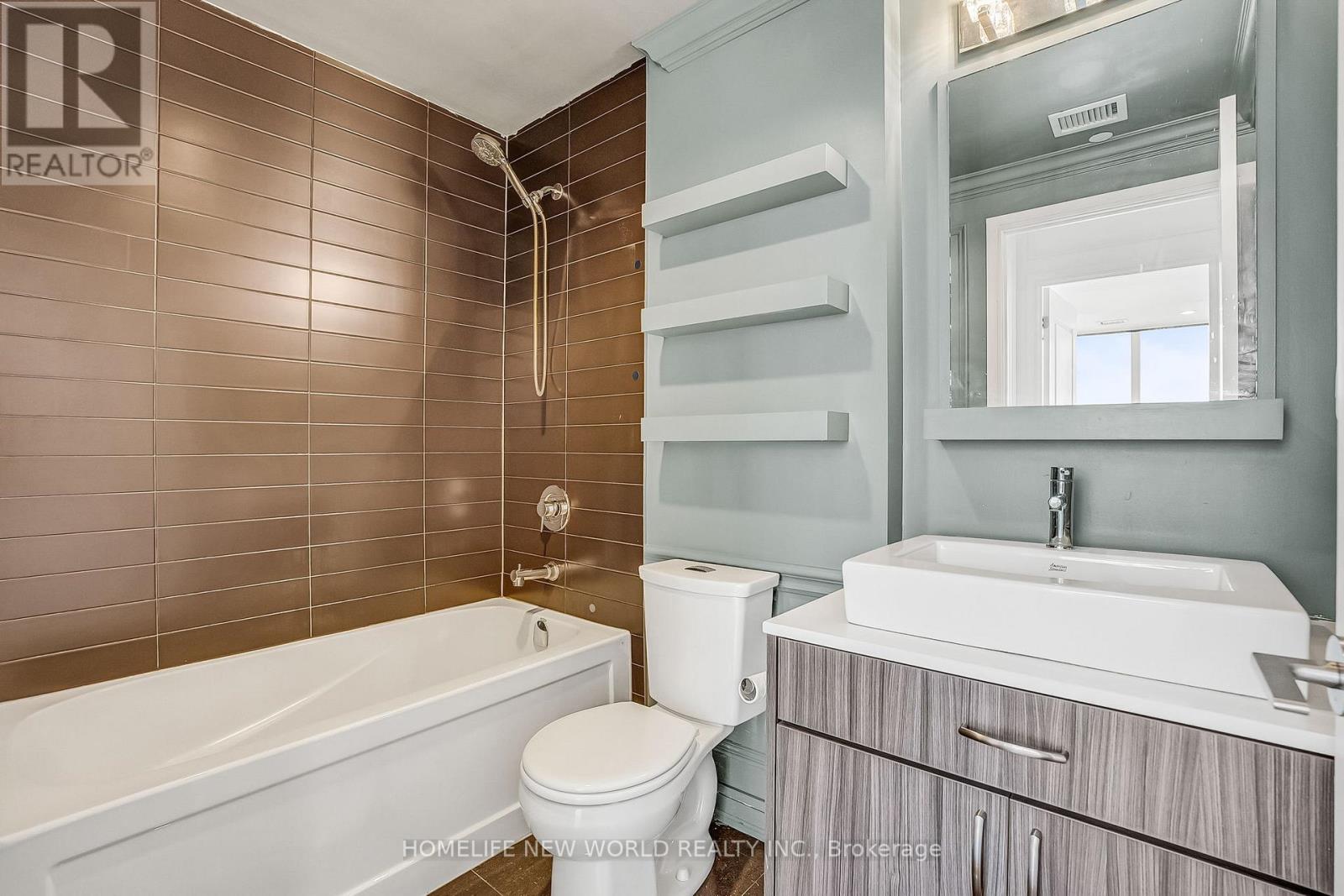 1004 - 9205 Yonge Street, Richmond Hill, Ontario  L4C 1V5 - Photo 21 - N12478024