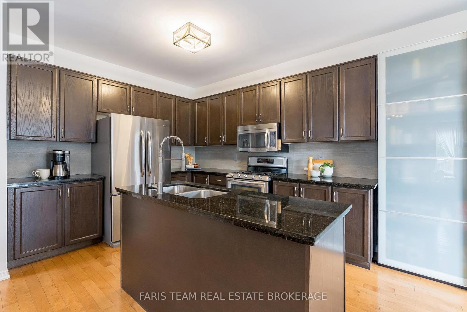1 Carter Street, Bradford West Gwillimbury, Ontario  L3Z 0L2 - Photo 7 - N12478030
