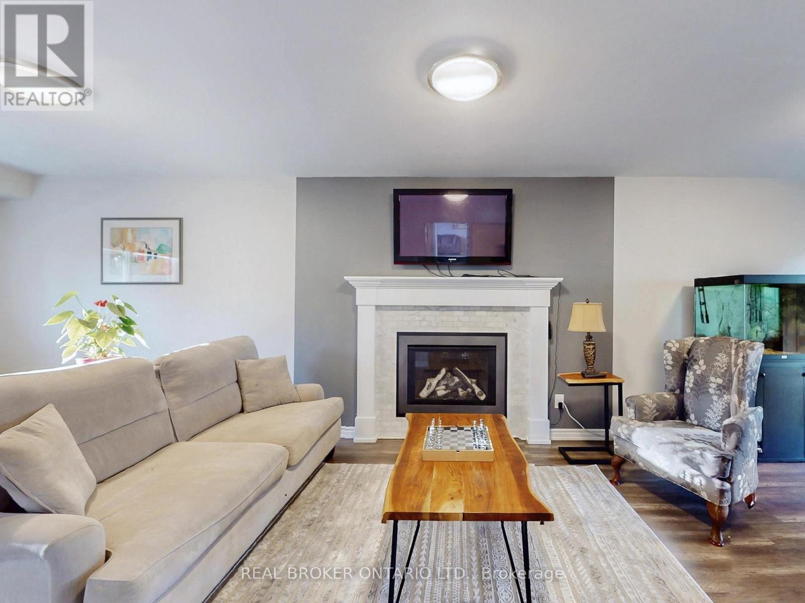 15 Jasmine Crescent, Whitchurch-Stouffville, Ontario  L4A 7X4 - Photo 30 - N12478036