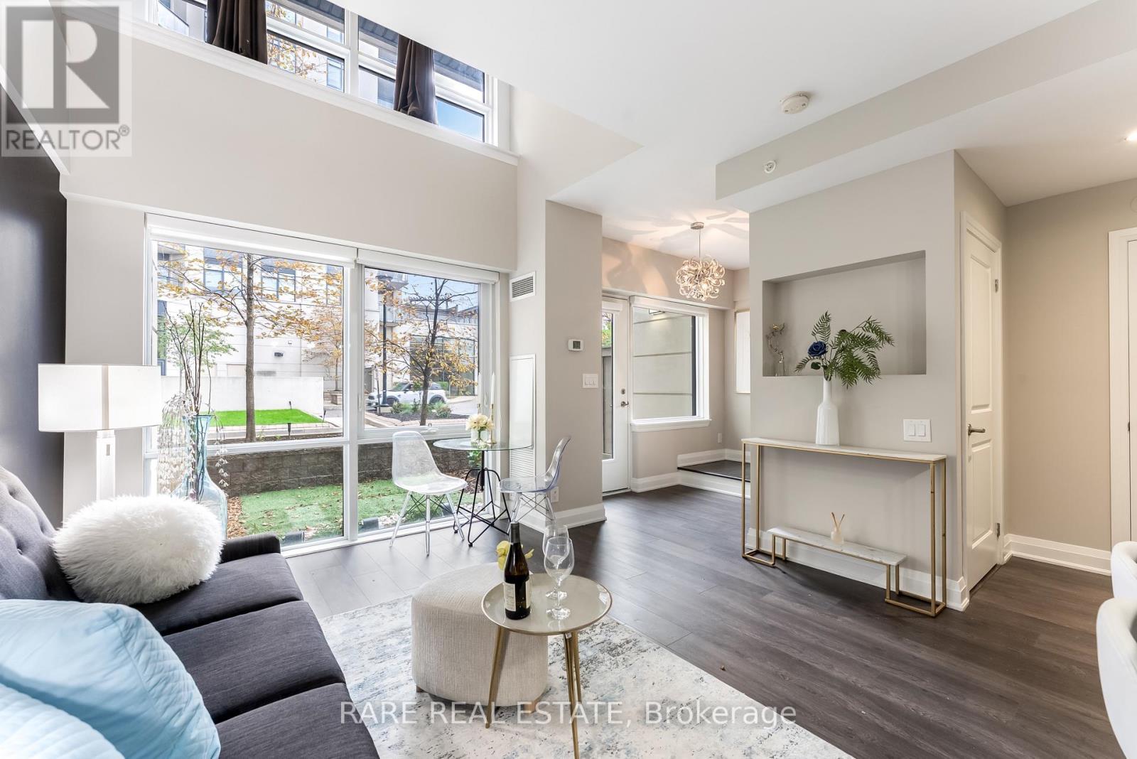 118 - 24 WOODSTREAM BOULEVARD, Vaughan, Ontario