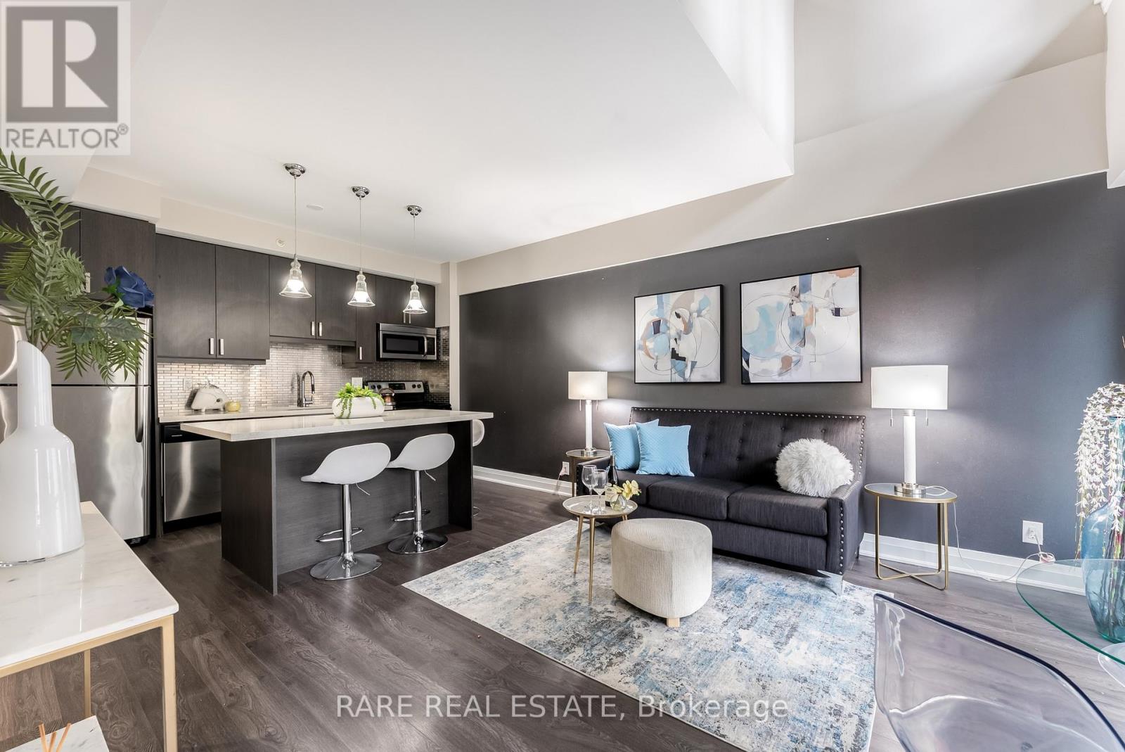 118 - 24 Woodstream Boulevard, Vaughan, Ontario  L4L 8C4 - Photo 2 - N12478162