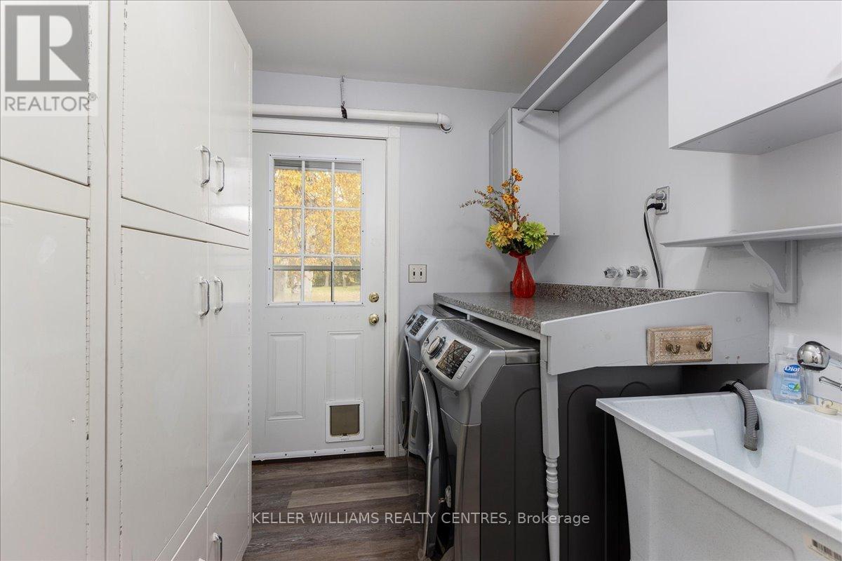 33 Mourning Dove Road, Georgina, Ontario  L0E 1R0 - Photo 19 - N12478192