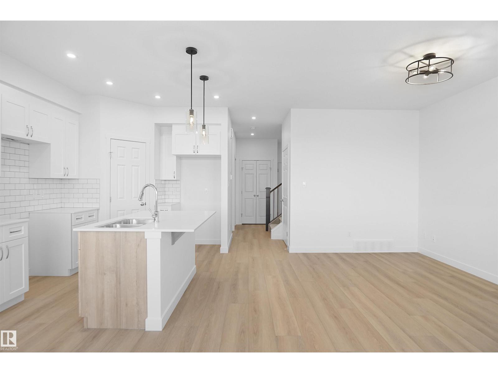 2128 210 St Nw, Edmonton, Alberta  T6W 5G7 - Photo 9 - E4455772