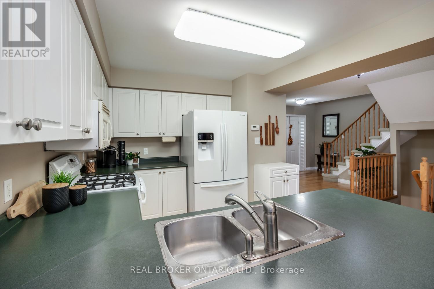 964 Grandlea Court, Oshawa, Ontario  L1K 2N1 - Photo 10 - E12478313