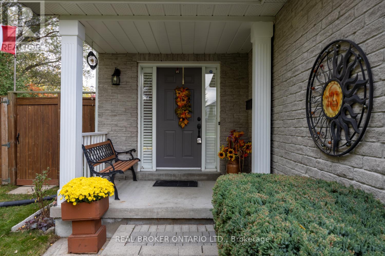 964 Grandlea Court, Oshawa, Ontario  L1K 2N1 - Photo 7 - E12478313