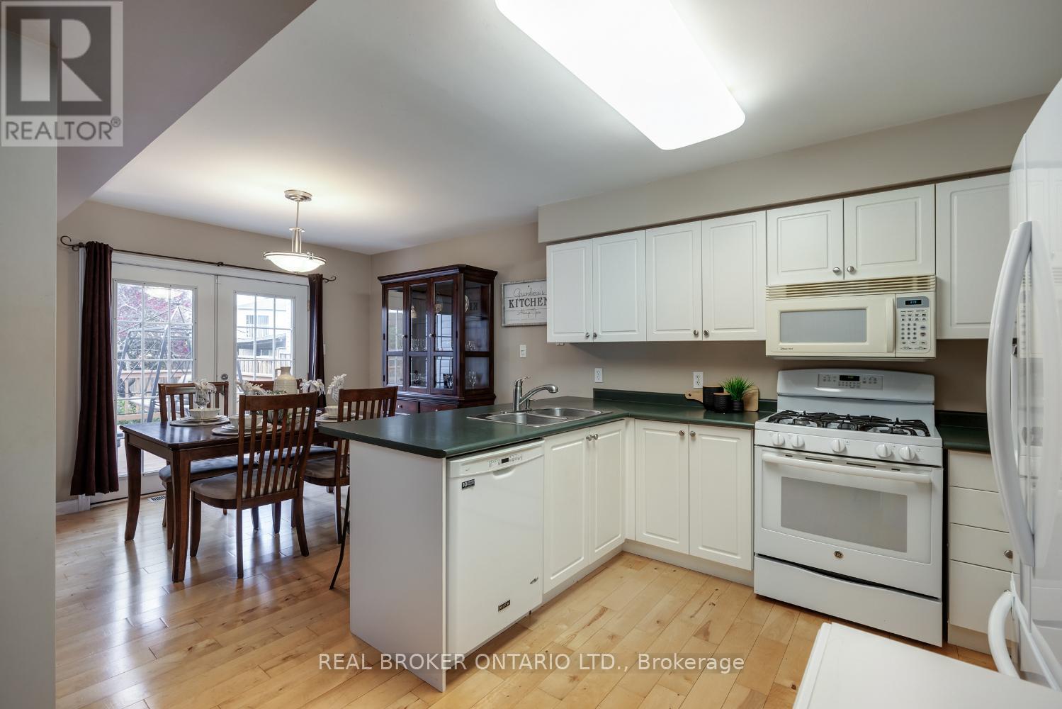 964 Grandlea Court, Oshawa, Ontario  L1K 2N1 - Photo 9 - E12478313