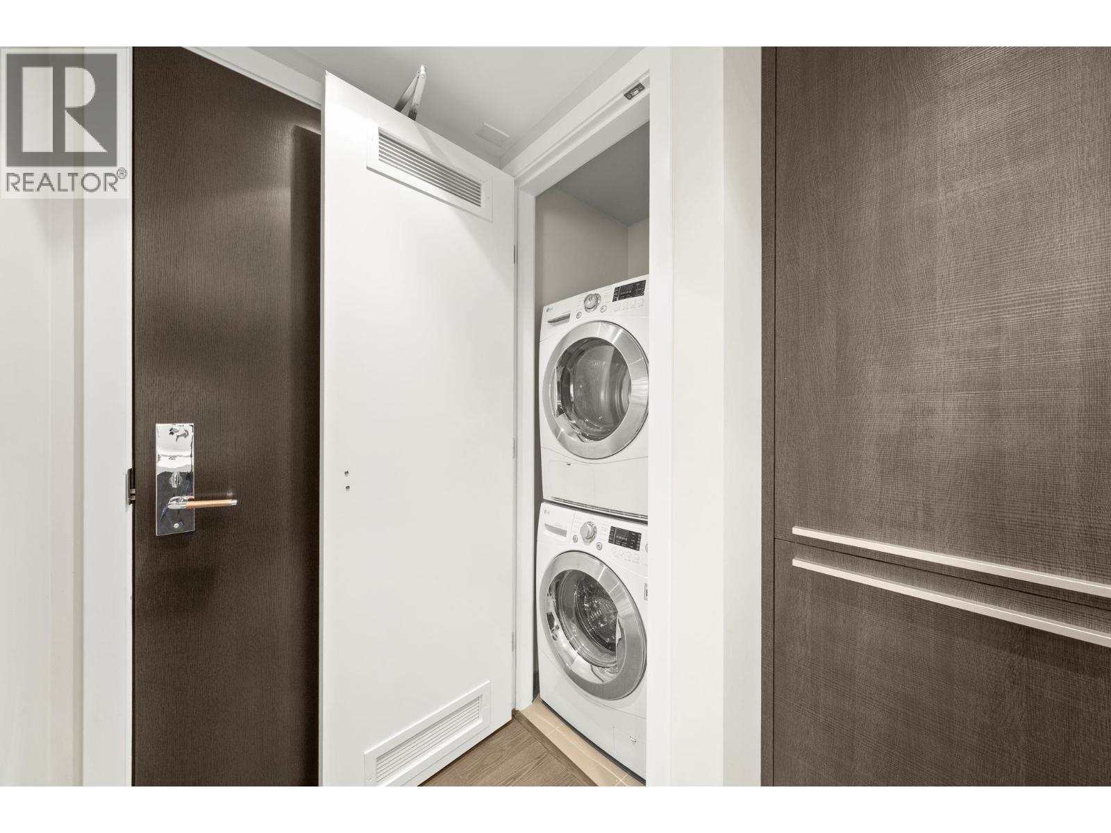 2301 1351 Continental Street, Vancouver, British Columbia  V6Z 0C6 - Photo 14 - R3061211