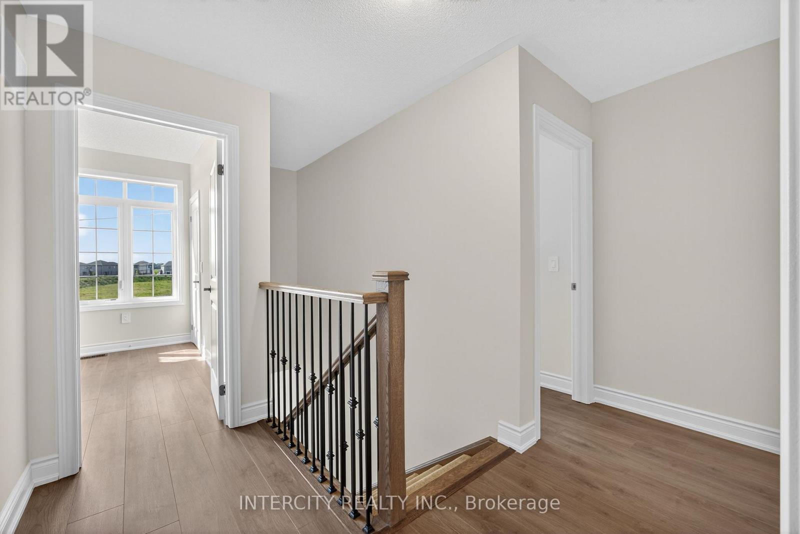 21 Avalon Drive, Wasaga Beach, Ontario  L9R 0M2 - Photo 17 - S12478020