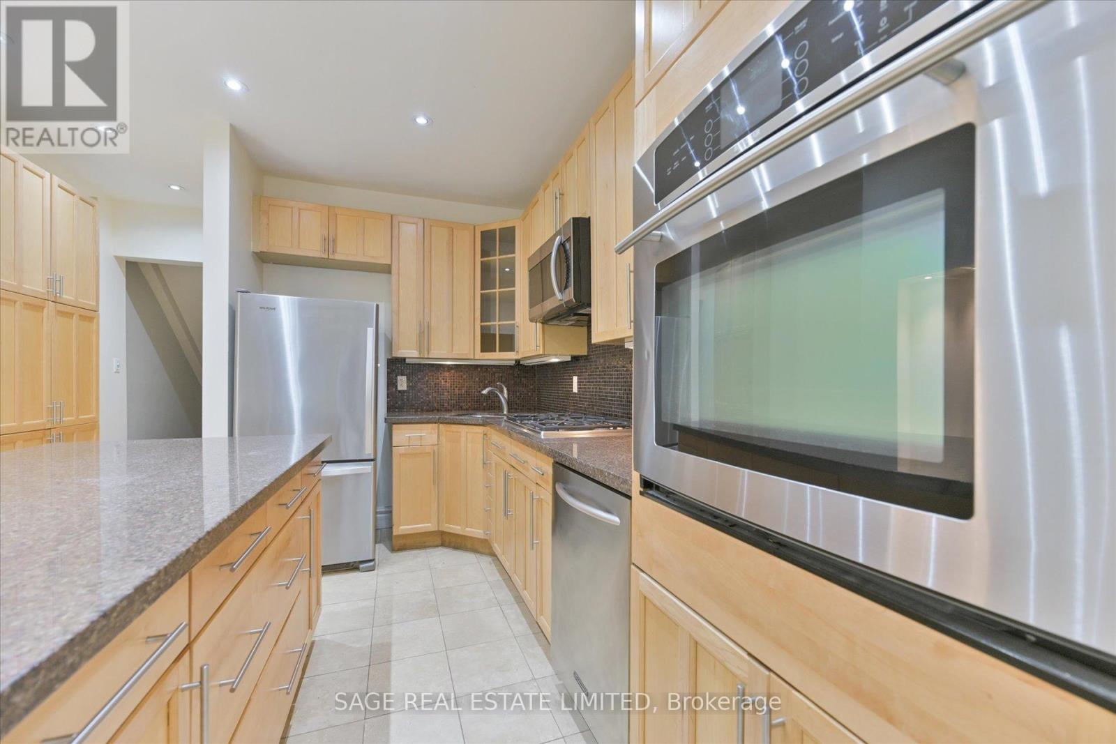 577 Ontario Street, Toronto, Ontario  M4X 1M9 - Photo 14 - C12478208