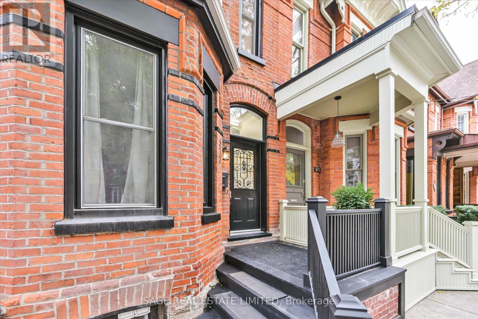 577 Ontario Street, Toronto, Ontario  M4X 1M9 - Photo 2 - C12478208