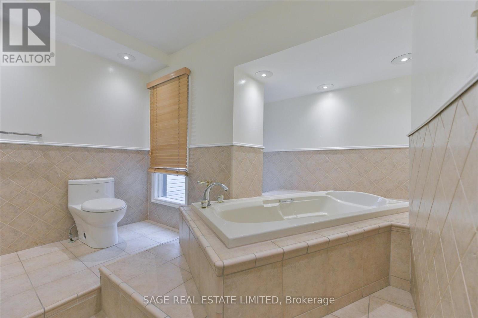 577 Ontario Street, Toronto, Ontario  M4X 1M9 - Photo 25 - C12478208
