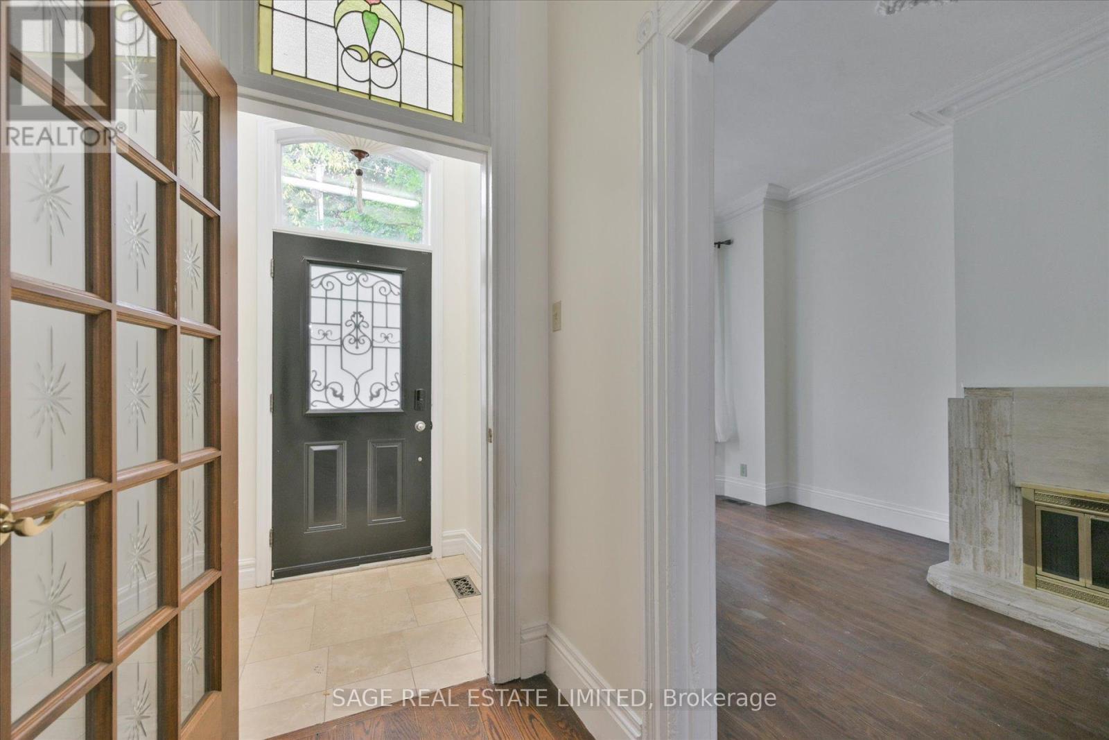 577 Ontario Street, Toronto, Ontario  M4X 1M9 - Photo 4 - C12478208