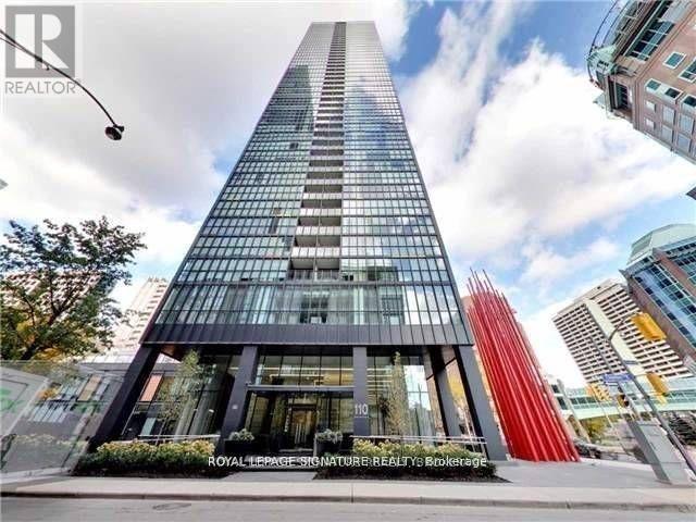 1601 - 110 CHARLES STREET E, Toronto, Ontario