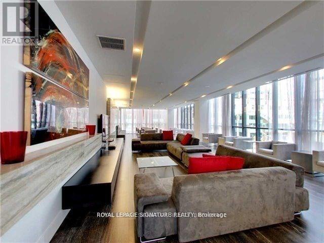 1601 - 110 Charles Street E, Toronto, Ontario  M4Y 1T5 - Photo 3 - C12478209