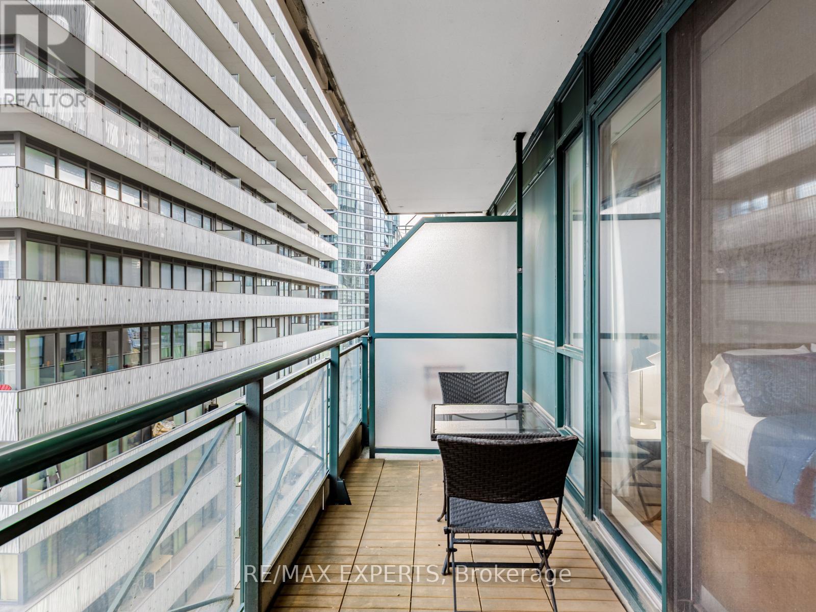 1511 - 35 Hayden Street, Toronto, Ontario  M4Y 3C3 - Photo 19 - C12478220