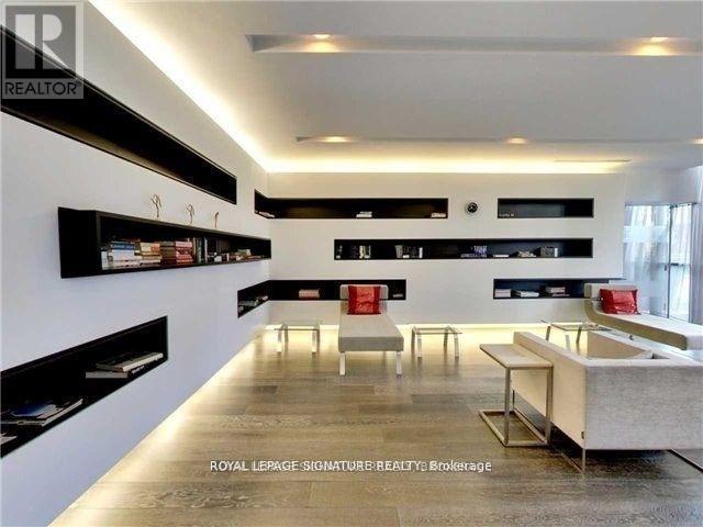 1601 - 110 Charles Street E, Toronto, Ontario  M4Y 1T5 - Photo 2 - C12478225