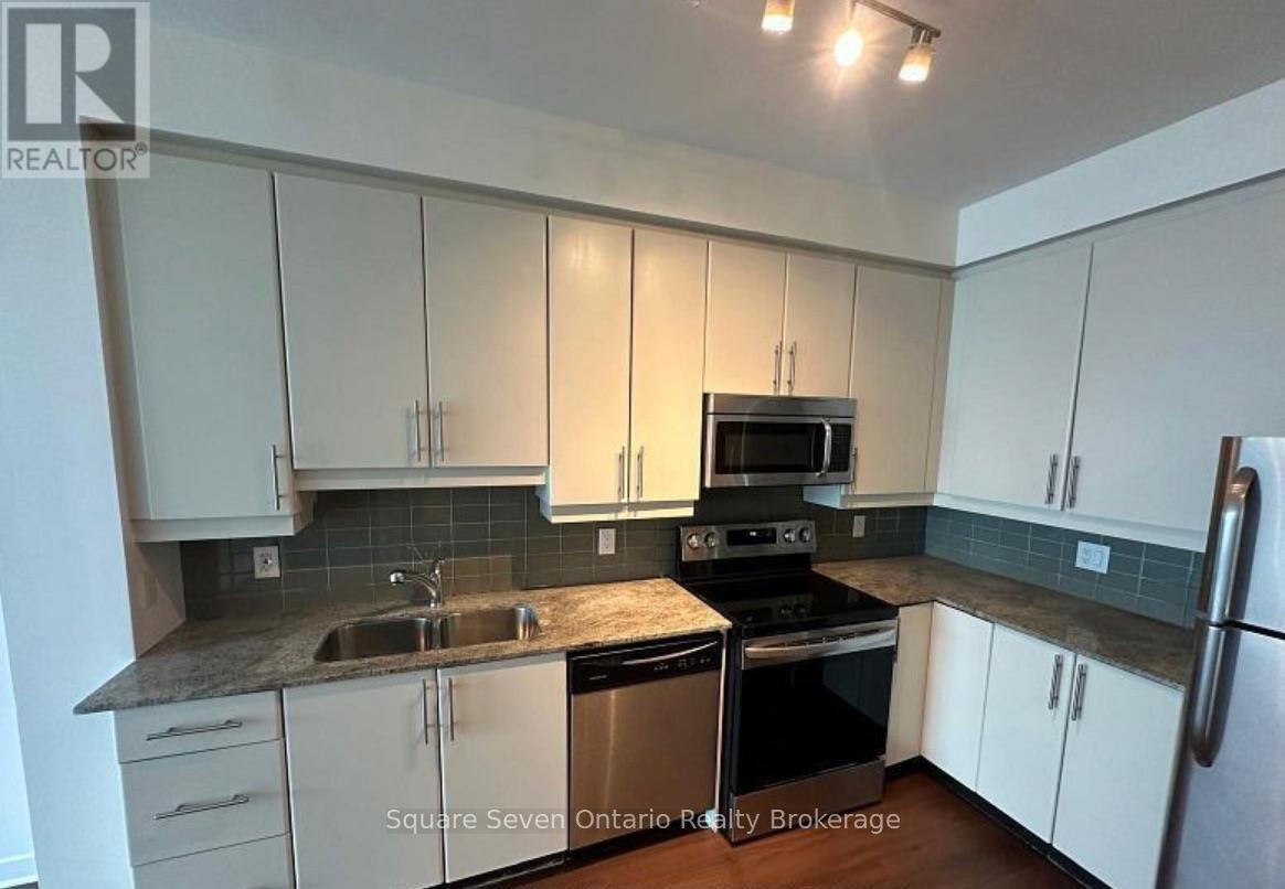 3013 - 33 Bay Street, Toronto, Ontario  M5J 2Z3 - Photo 3 - C12478257