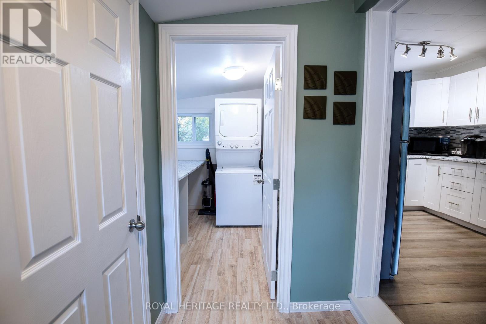 203 Crosby Drive, Kawartha Lakes, Ontario  K0M 1A0 - Photo 19 - X12478391