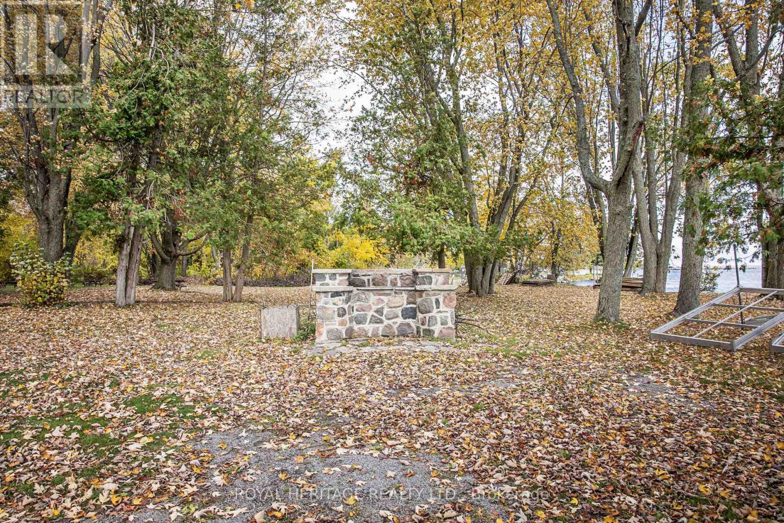 203 Crosby Drive, Kawartha Lakes, Ontario  K0M 1A0 - Photo 26 - X12478391