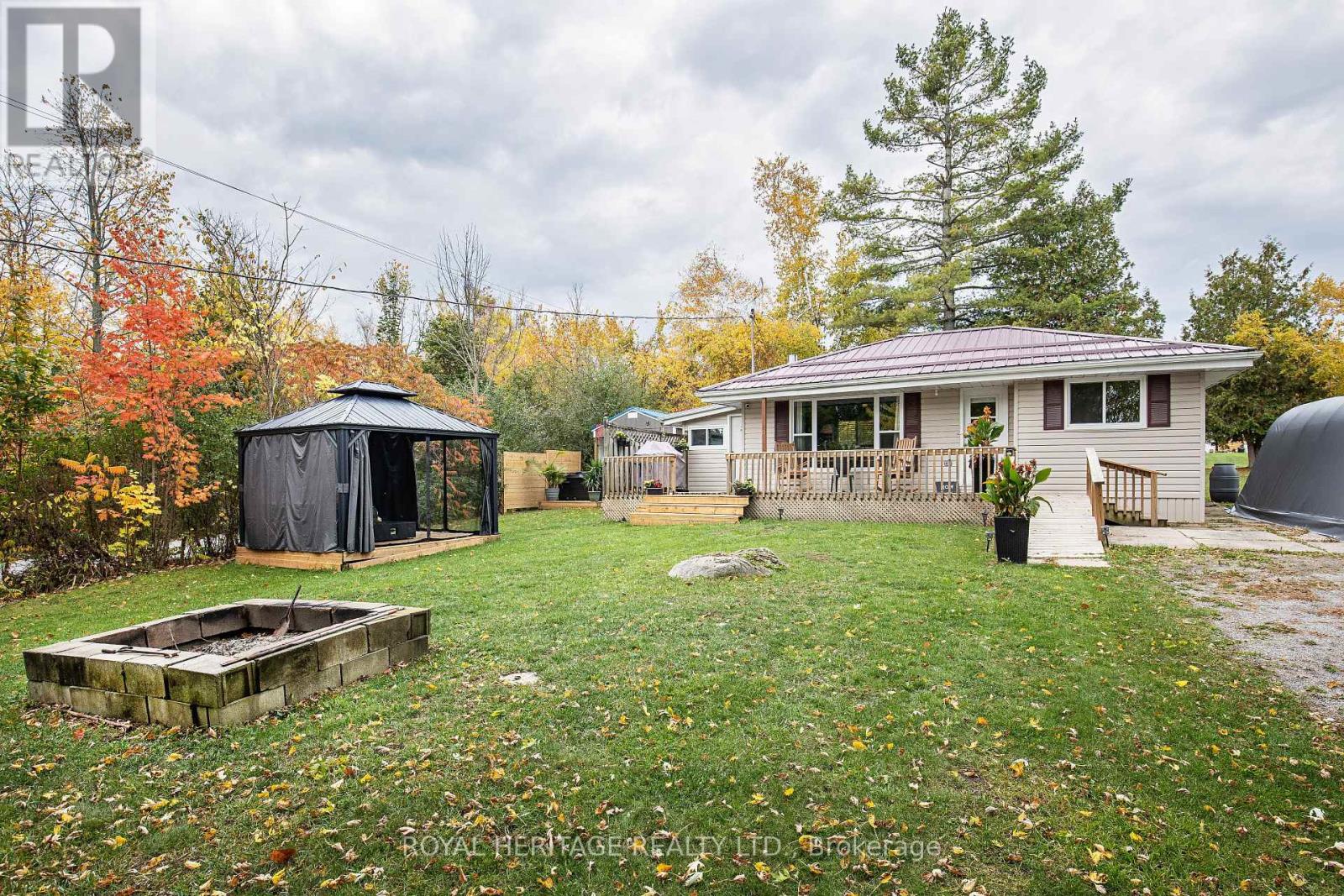 203 Crosby Drive, Kawartha Lakes, Ontario  K0M 1A0 - Photo 31 - X12478391