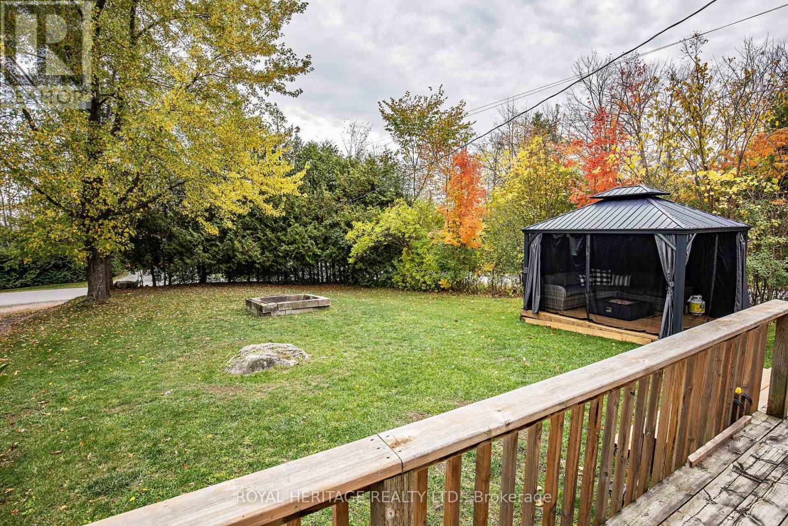 203 Crosby Drive, Kawartha Lakes, Ontario  K0M 1A0 - Photo 6 - X12478391