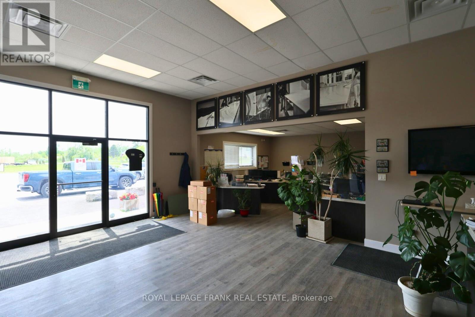 2075 Davis Road, Cavan Monaghan, Ontario  K9J 6X4 - Photo 13 - X12478423