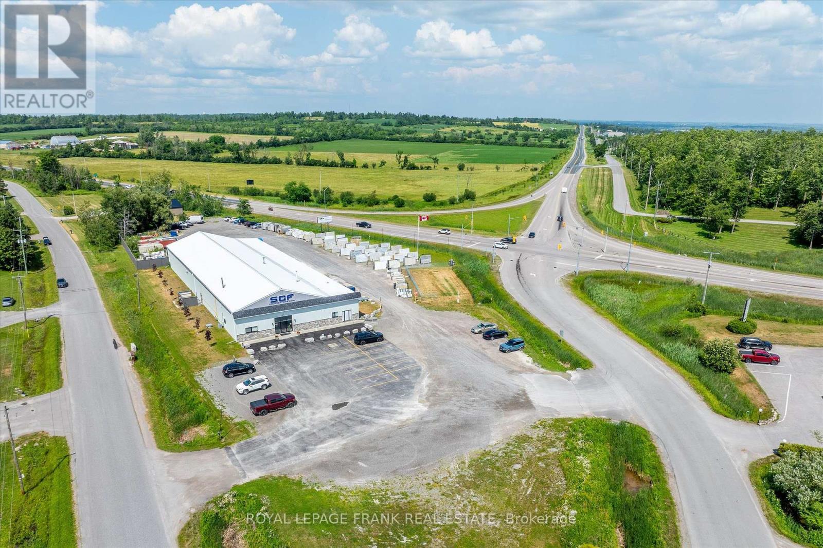 2075 Davis Road, Cavan Monaghan, Ontario  K9J 6X4 - Photo 2 - X12478423