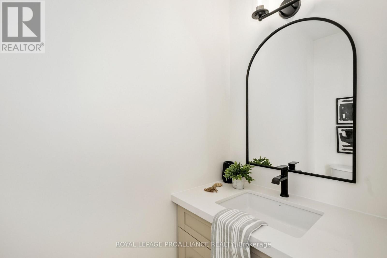 1 Hollingsworth Street, Cramahe, Ontario K0K 1S0 - Photo 5 - X12478426