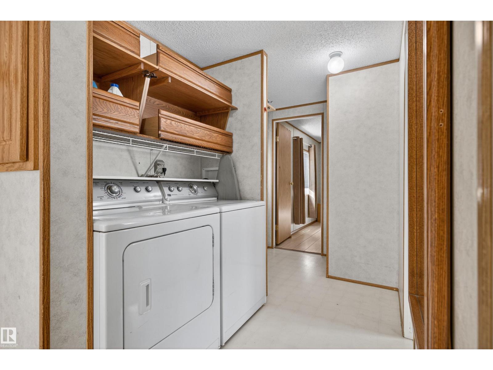 3245 Lakewood Cl Nw, Edmonton, Alberta  T5S 2R8 - Photo 14 - E4463192