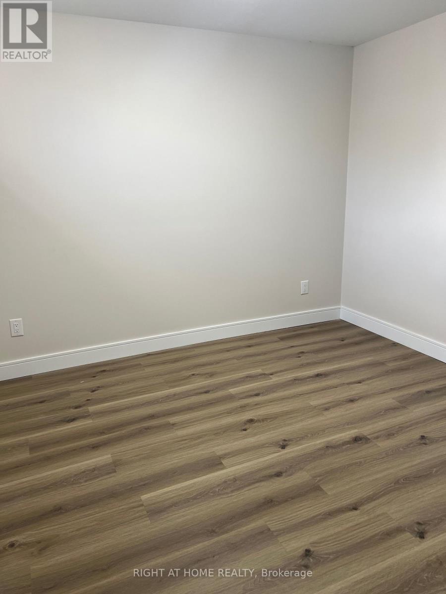4 - 32 Cadorna Avenue, Toronto, Ontario  M4J 3W8 - Photo 24 - E12478198