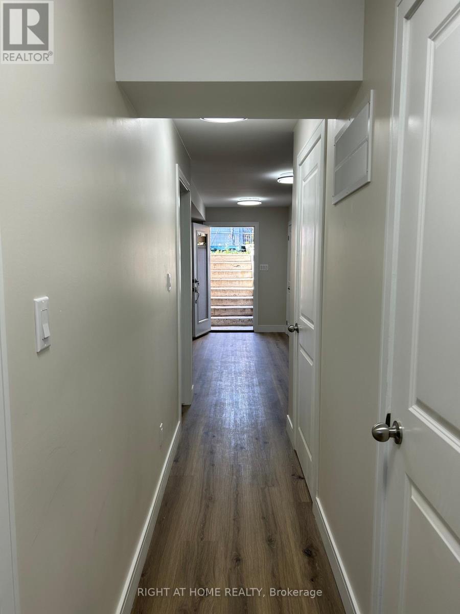4 - 32 Cadorna Avenue, Toronto, Ontario  M4J 3W8 - Photo 29 - E12478198