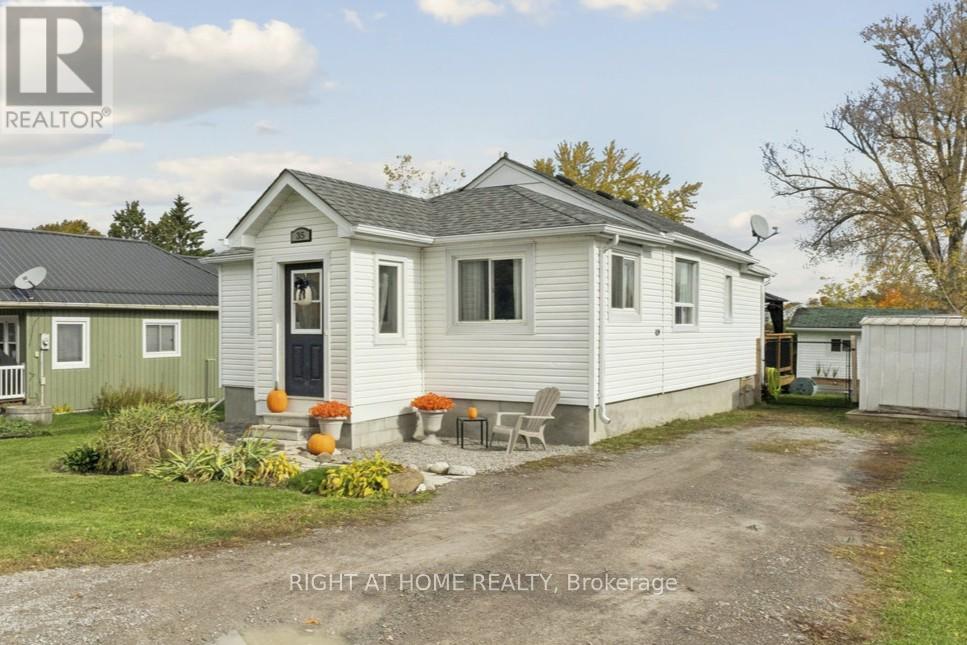 35 Lakeview Avenue, Scugog, Ontario  L0B 1E0 - Photo 3 - E12478211