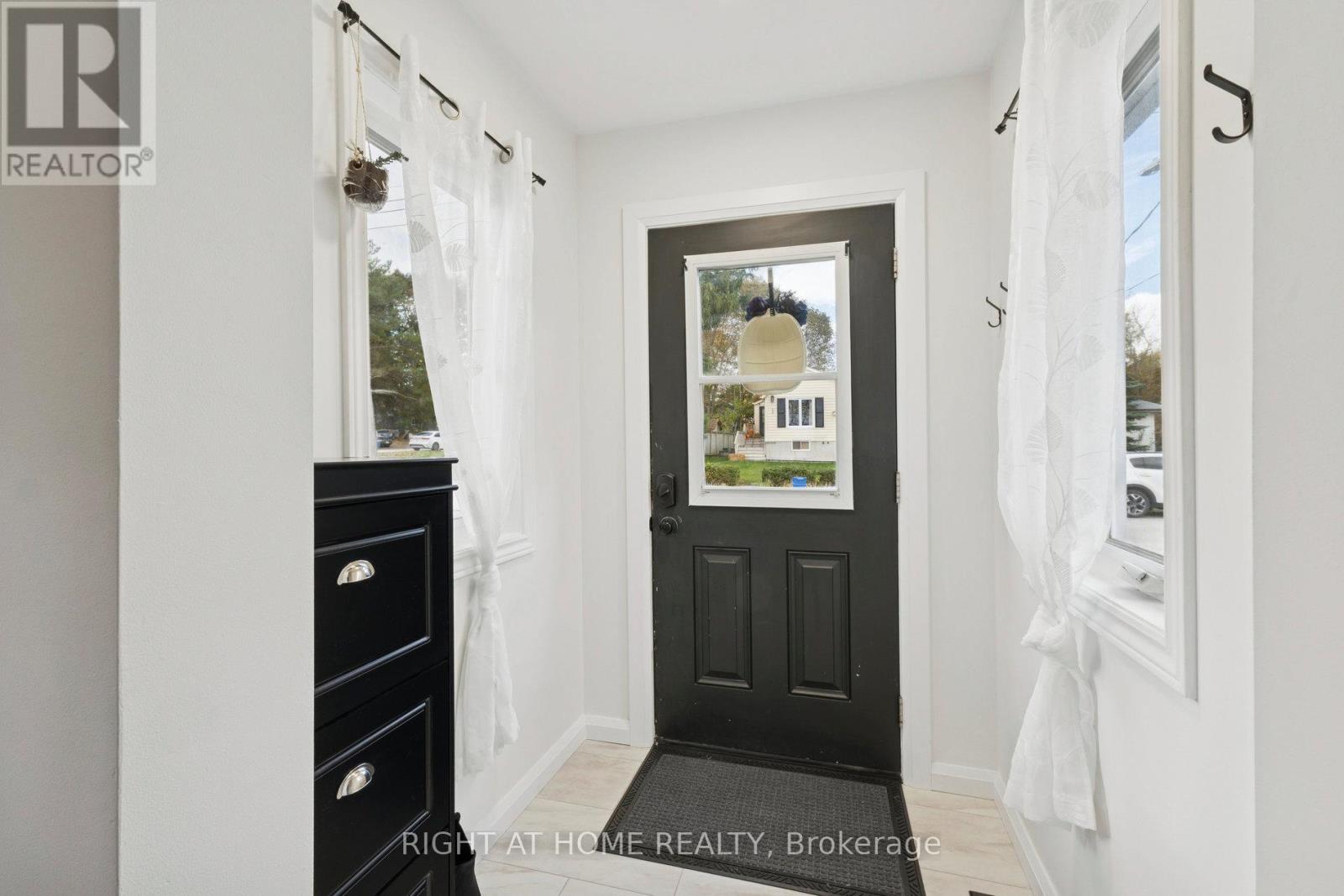 35 Lakeview Avenue, Scugog, Ontario  L0B 1E0 - Photo 6 - E12478211