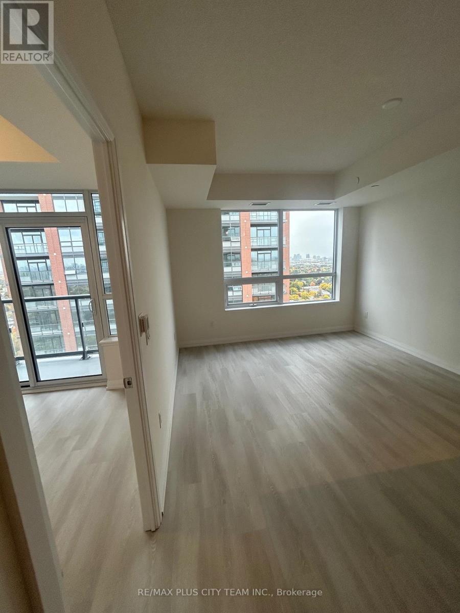 2206 - 3260 Sheppard Avenue E, Toronto, Ontario  M1T 3K3 - Photo 2 - E12478286