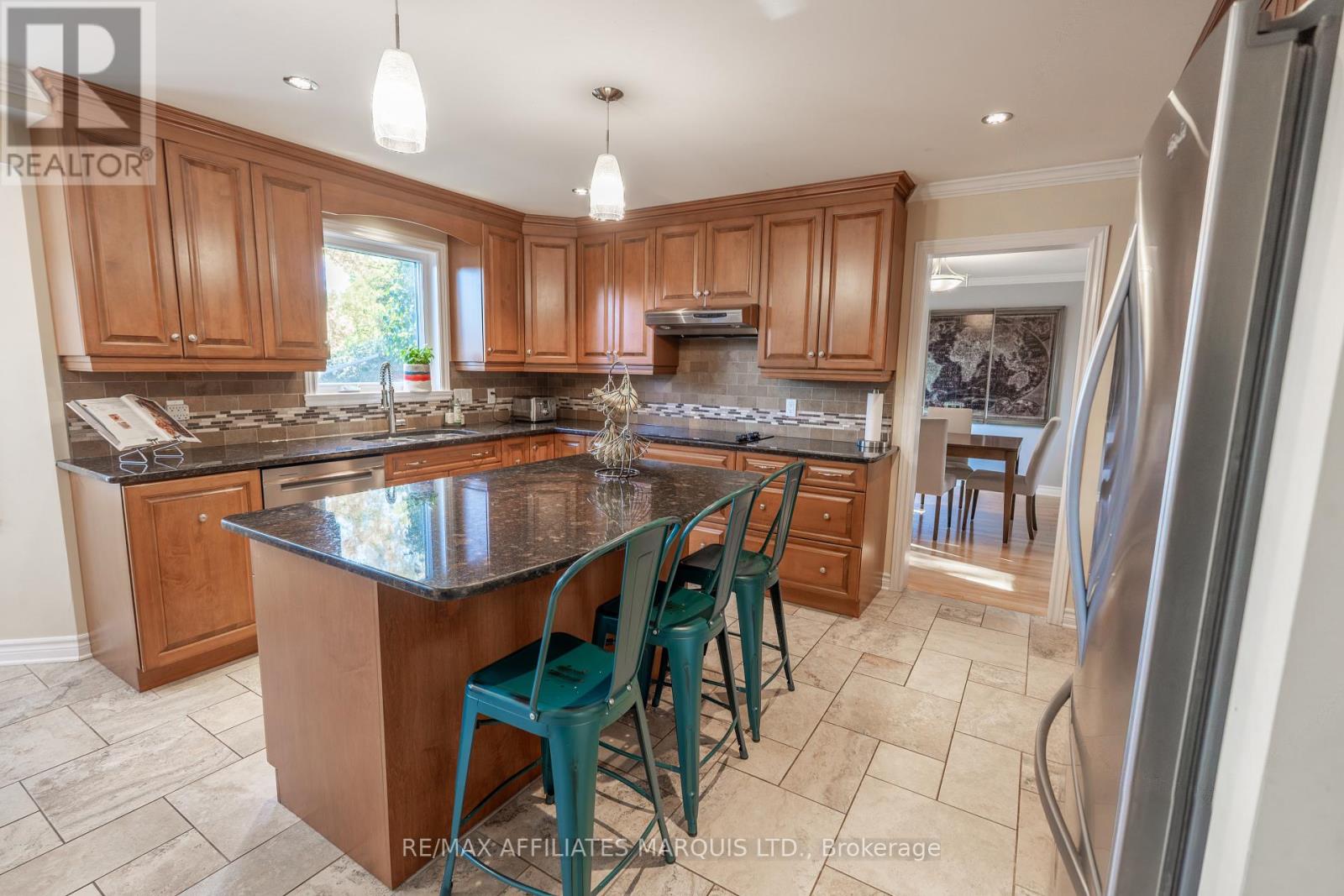 865 Chelsea Crescent, Cornwall, Ontario  K6H 6Y6 - Photo 12 - X12478340