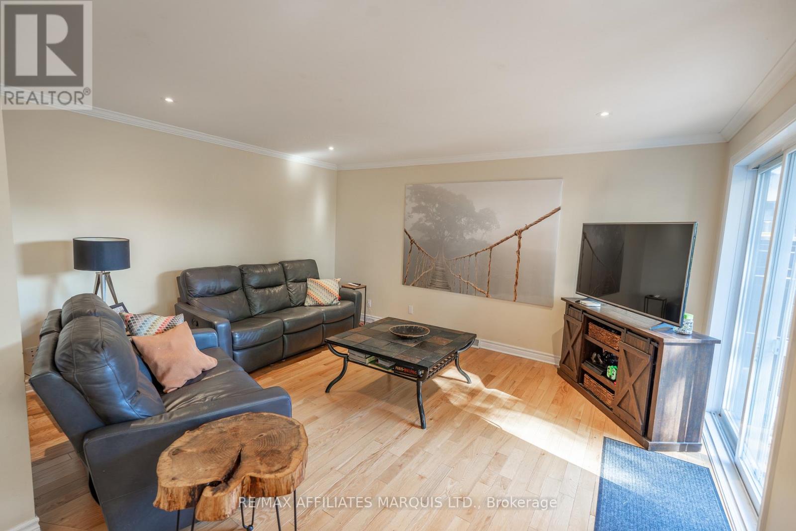 865 Chelsea Crescent, Cornwall, Ontario  K6H 6Y6 - Photo 18 - X12478340