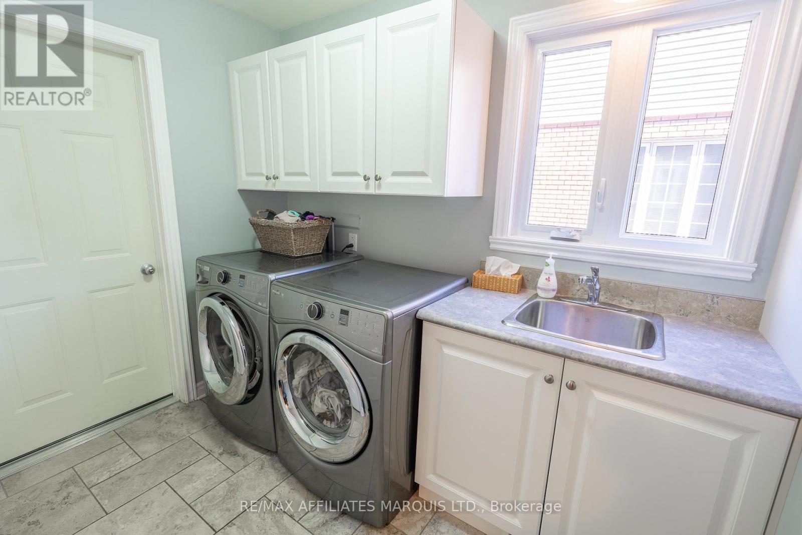 865 Chelsea Crescent, Cornwall, Ontario  K6H 6Y6 - Photo 20 - X12478340
